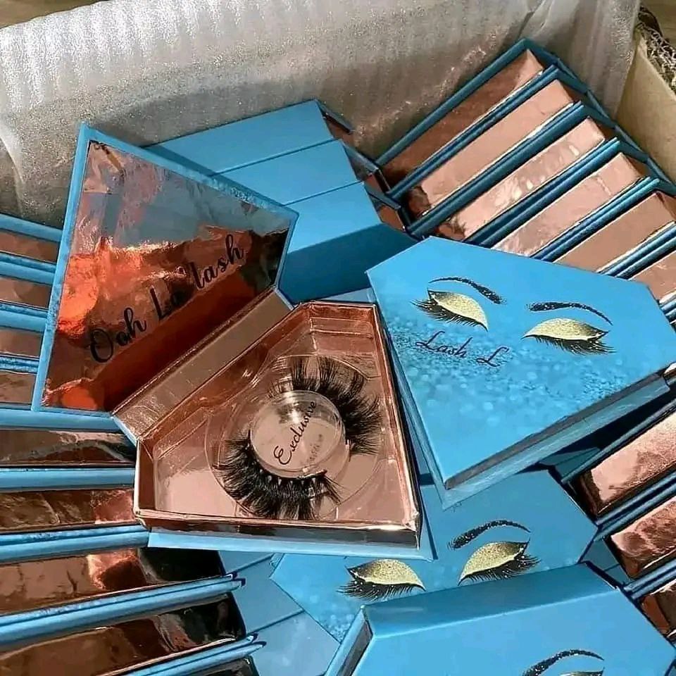 Eyelashes Wholesale Pallet - 300 Complete Sets